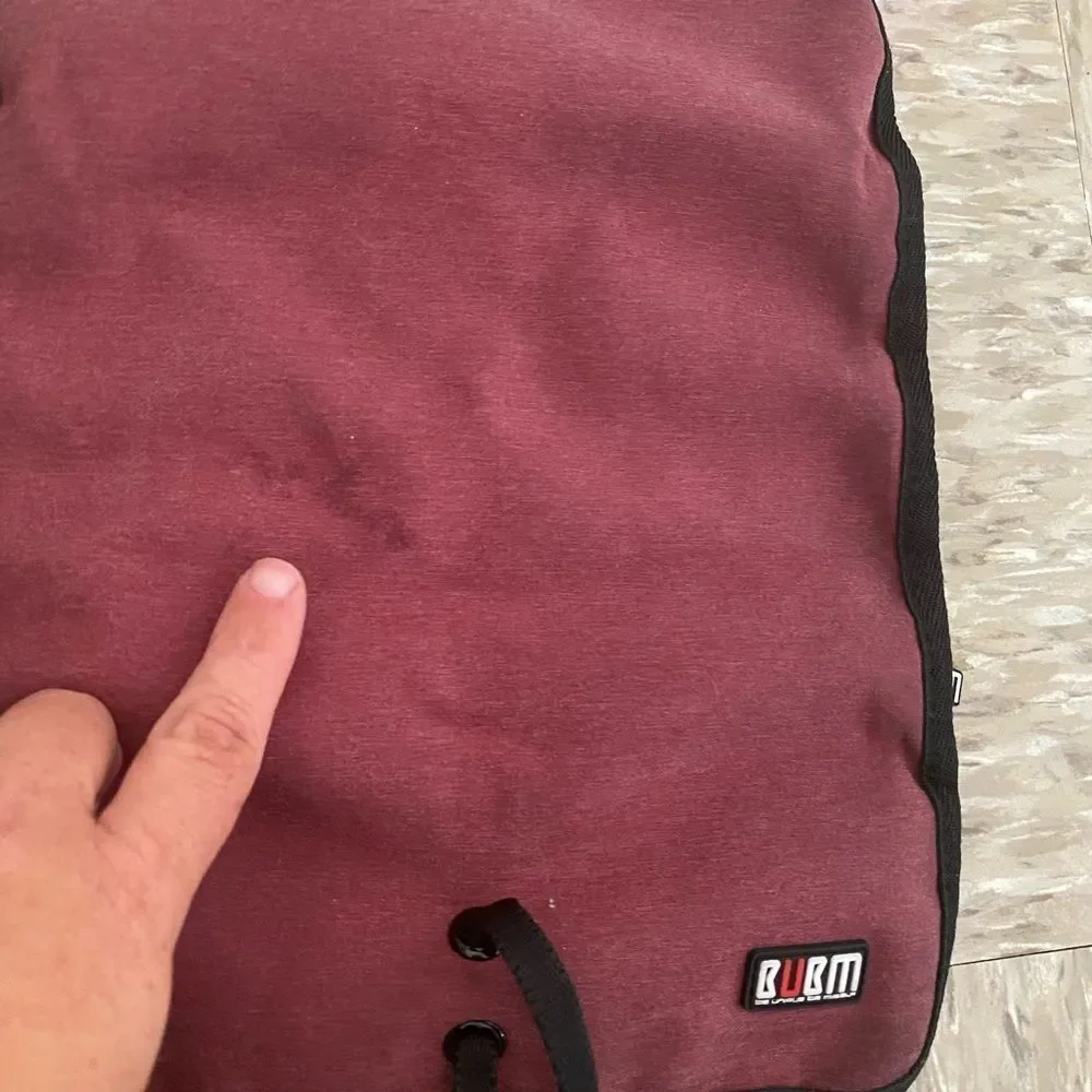 Gaming device carrying cases